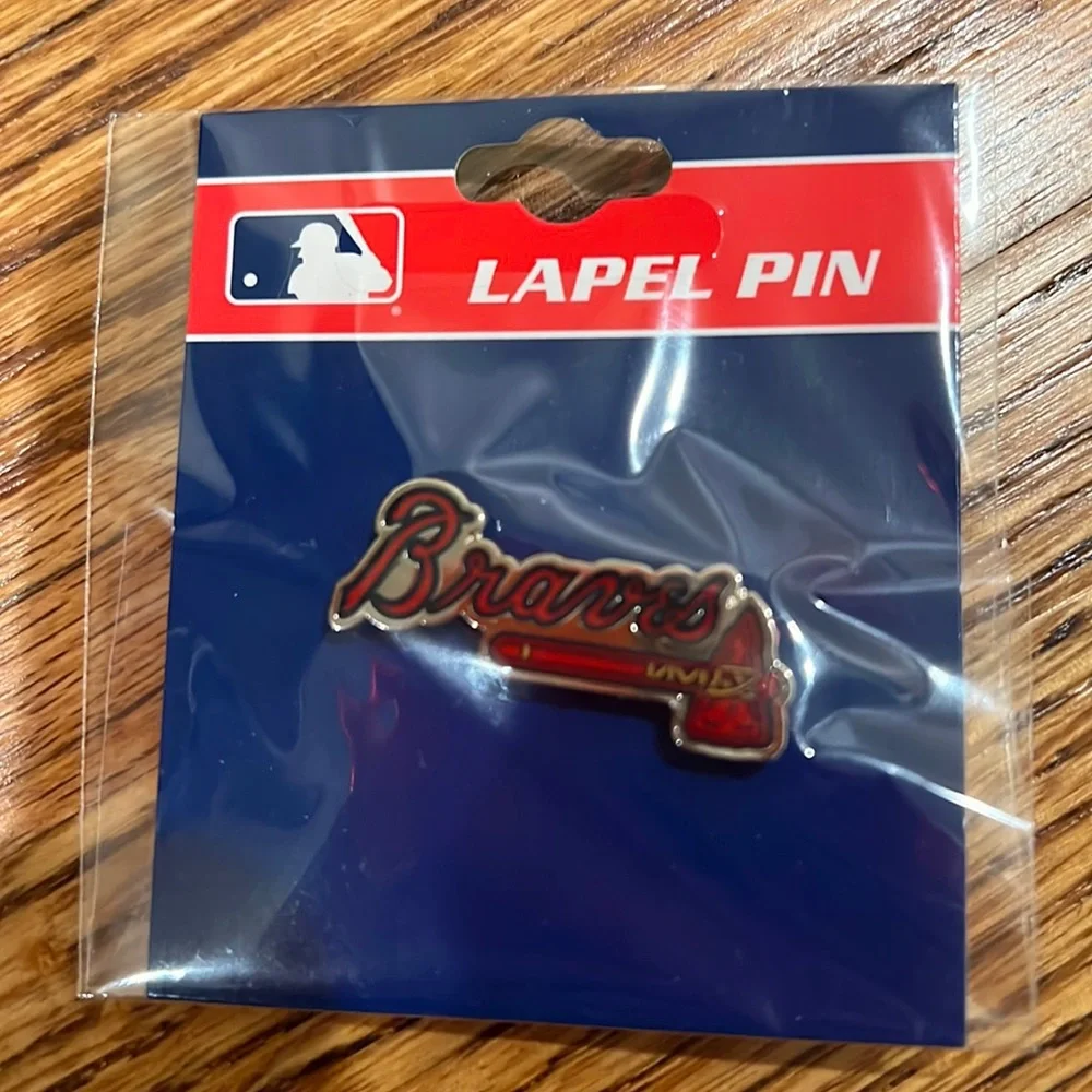 Atlanta Braves Lapel Pin - Picture 1 of 2